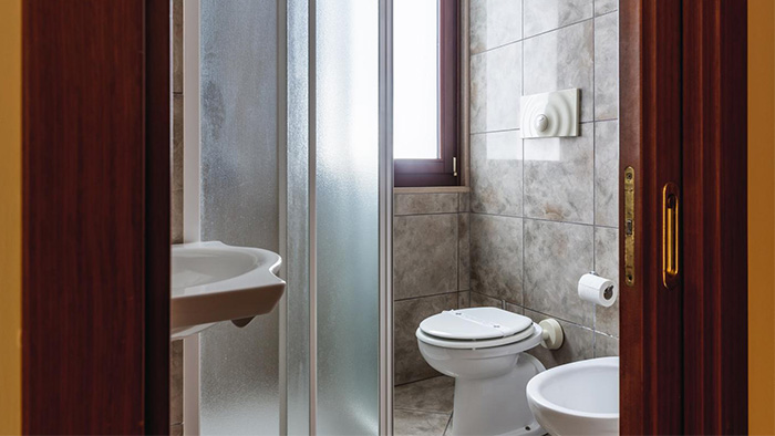 Hotel-Ara-Solis-bathroom