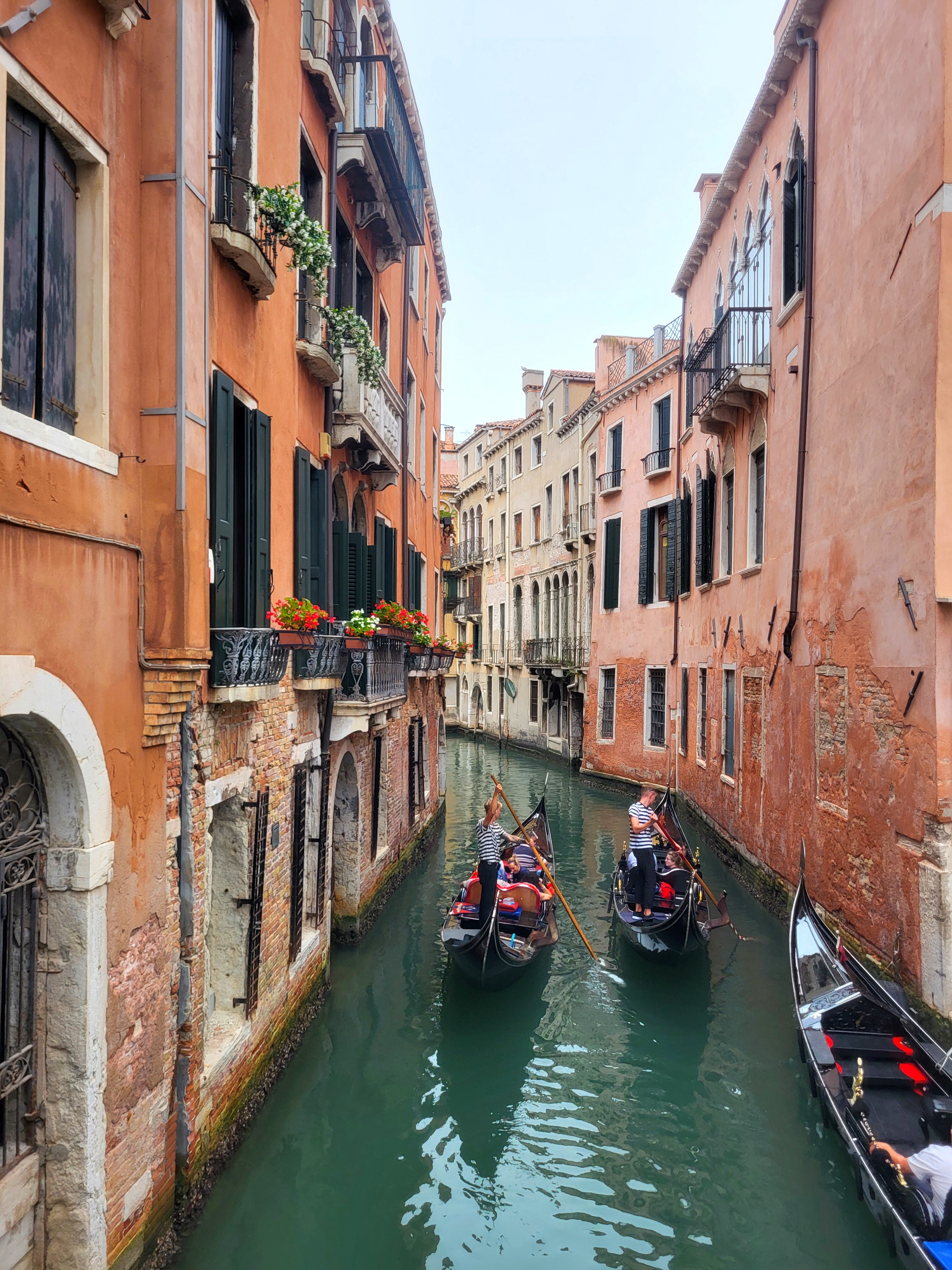 venice-canal-italy-gondola-instagram-_scouserandherlittleoneexplore