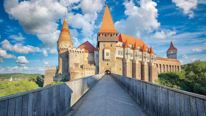 guided-tour-of-corvin-castle-included-experience