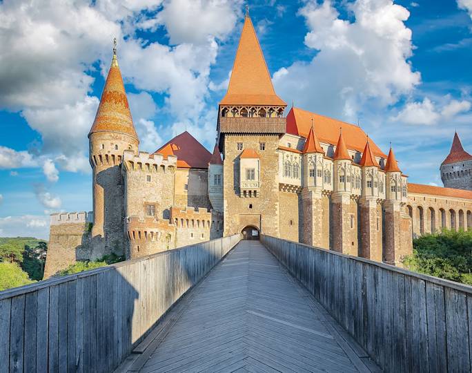 guided-tour-of-corvin-castle-included-experience
