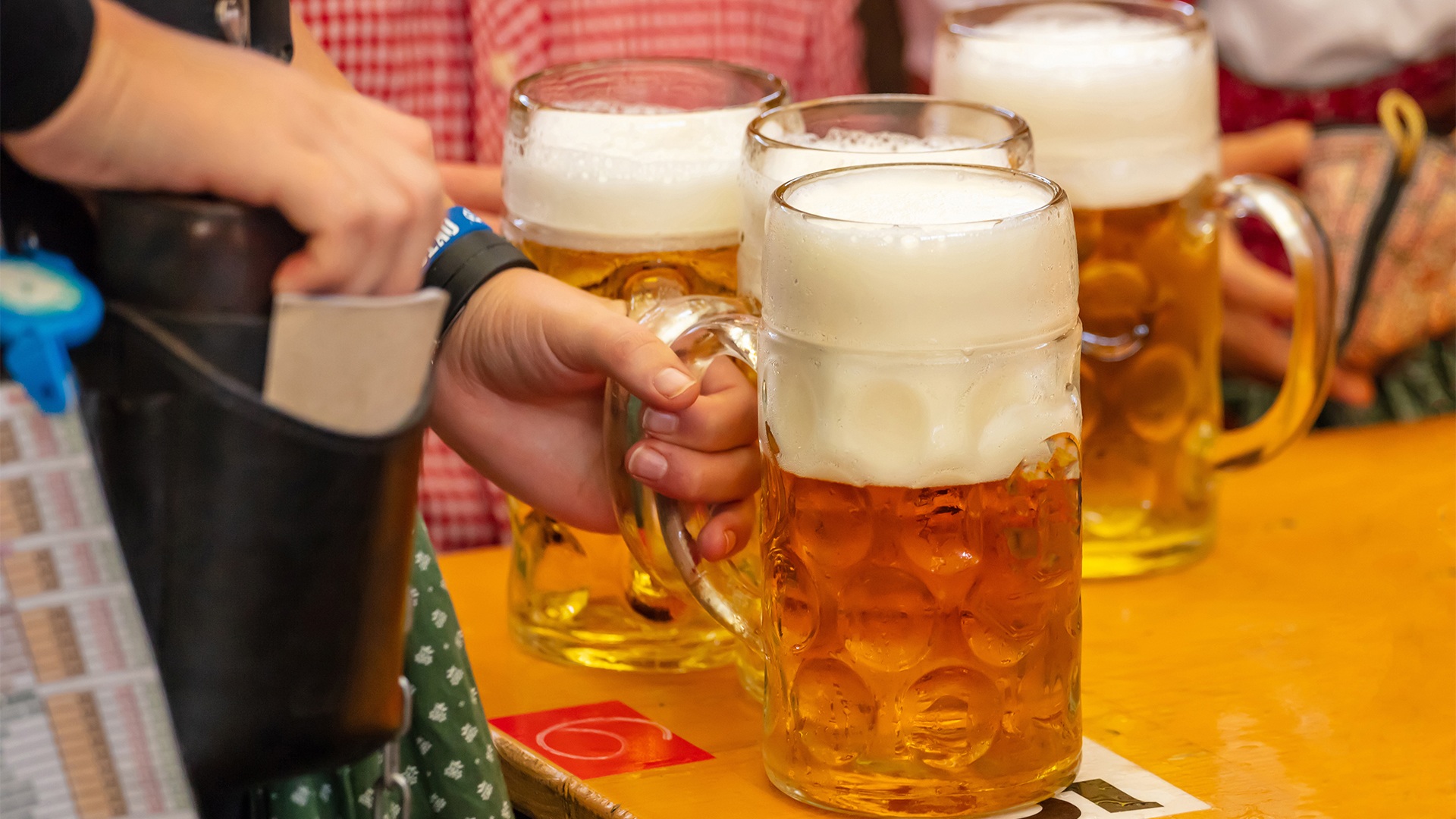 German-beer-hall-beer-swiper-hero-gallery