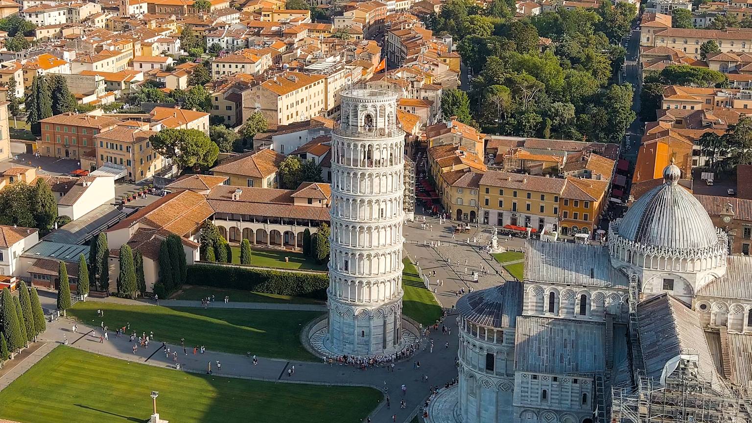 Leaning-Tower-of-Pisa-Italy