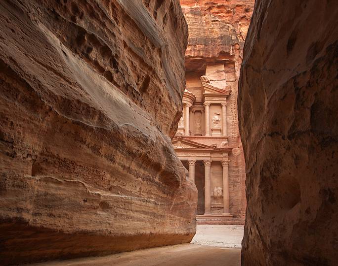 walk-through-the-siq-included-experience