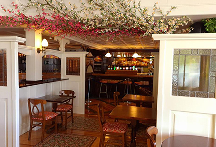 killarney-court-hotel-bar