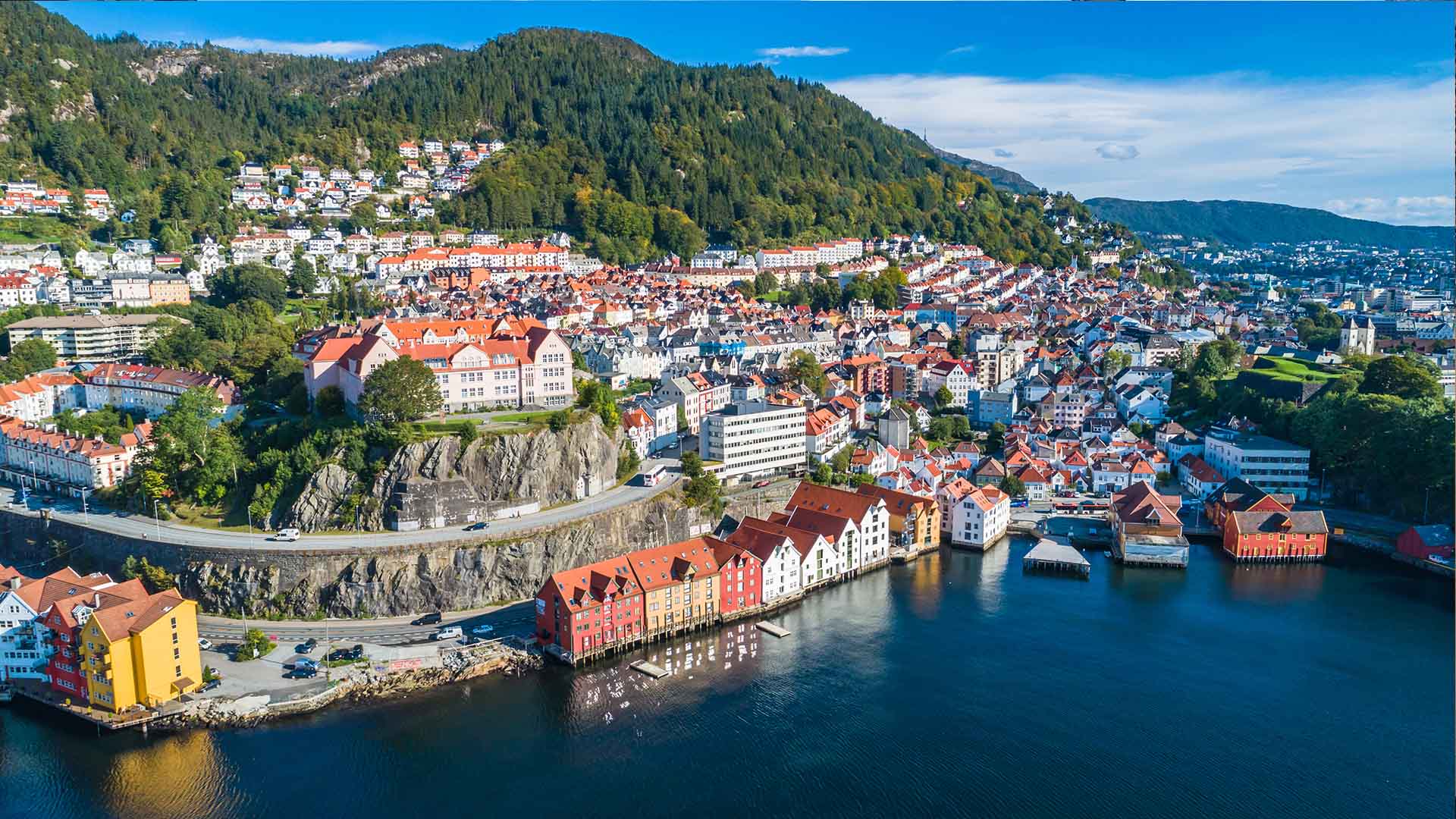 norway-bergen-fjords-scandinavia-tour-colored-houses-wharf