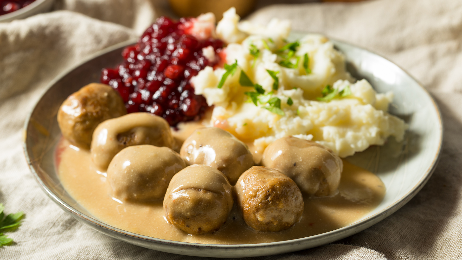 Swedish-meatballs-Sweden-swiper-hero-gallery