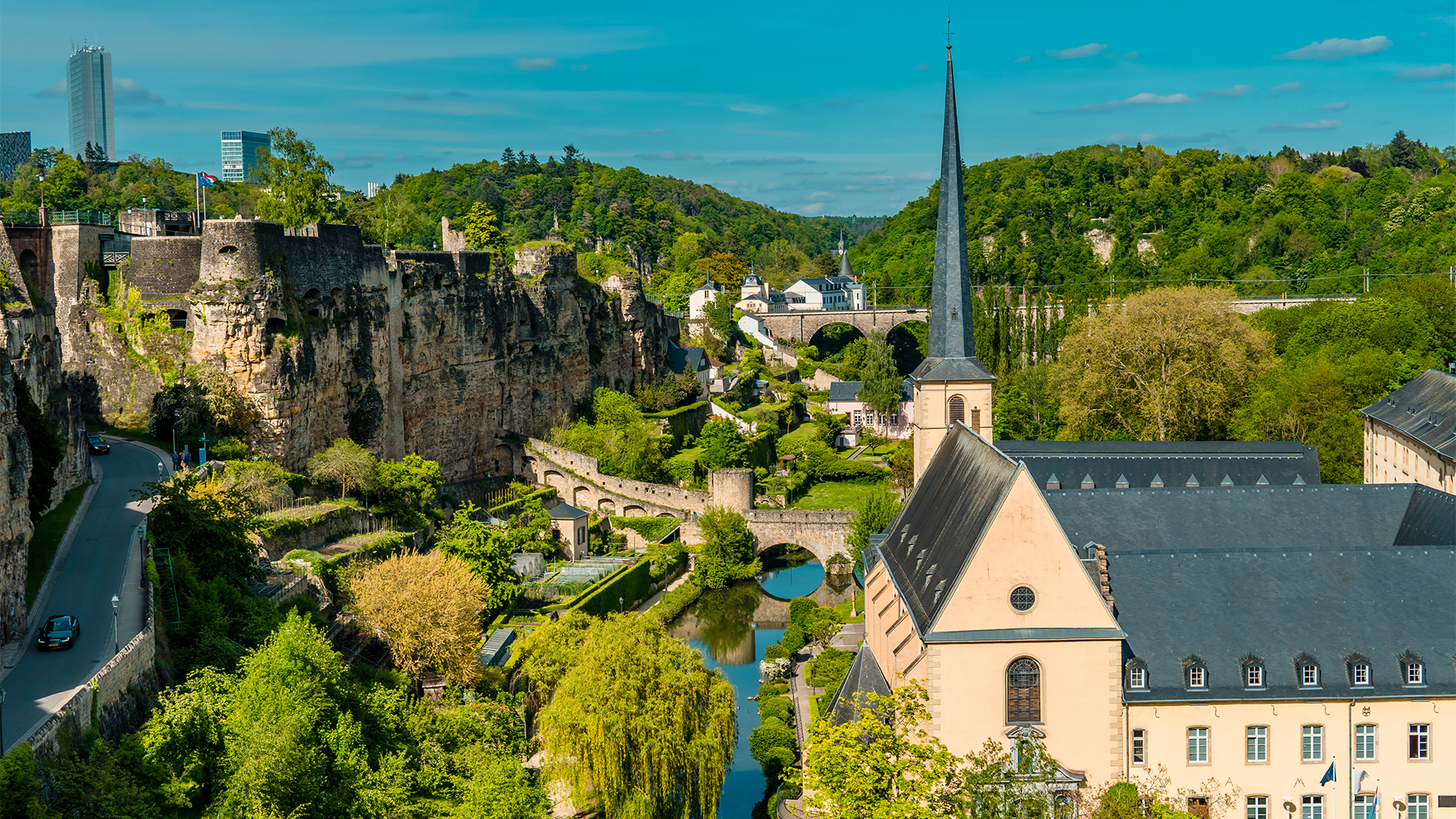 Luxembourg-city-swiper-hero-gallery