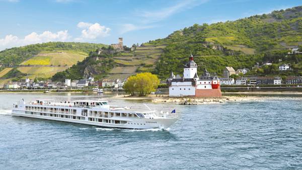 travel-chasers-premium-range-coach-river-cruise-tours-rhine