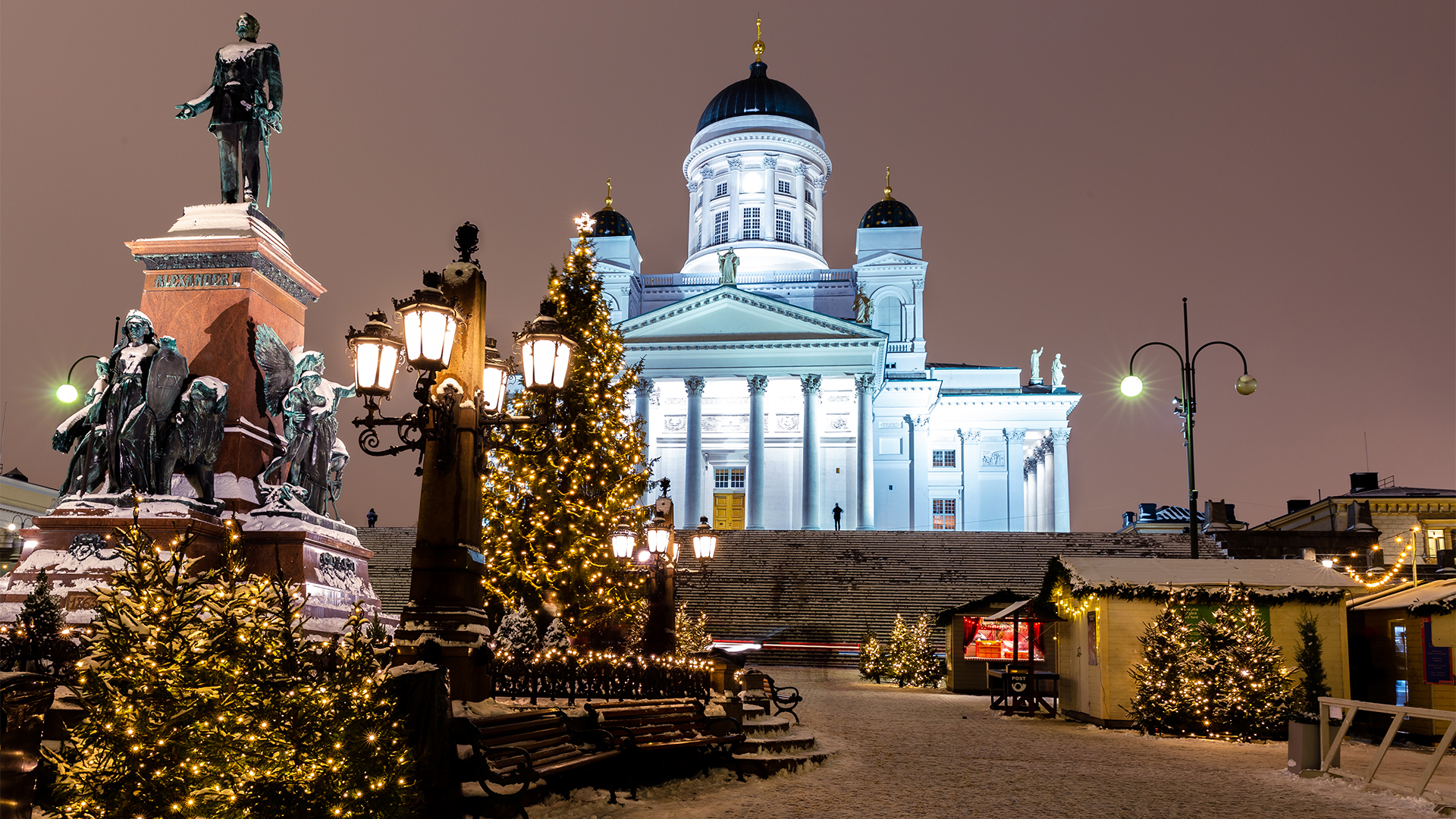 helsinki-cathedral-finland-winter-festive-swiper-hero-gallery