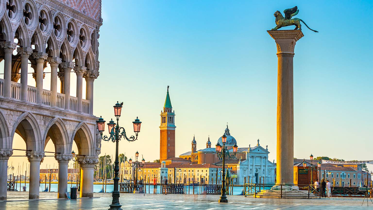 venice-st-mark-square-sunset-monastery-italy-swiper-hero-gallery