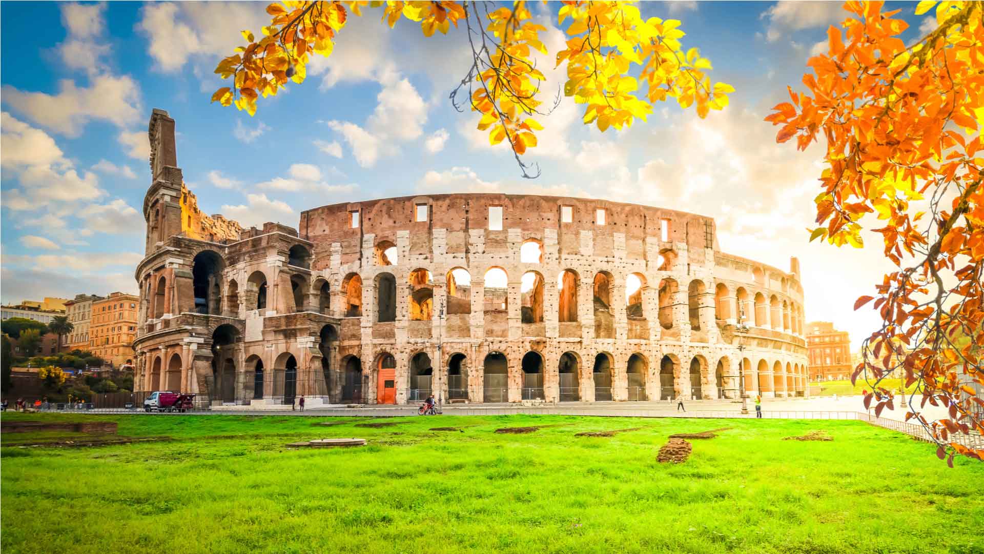 italy-colosseum-grass-lawn-western-adventure-day2-1