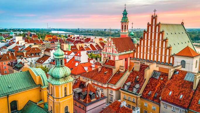 guided-tour-of-warsaws-old-town-experience