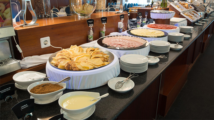 VIP-Executive-Arts-Hotel-Breakfast