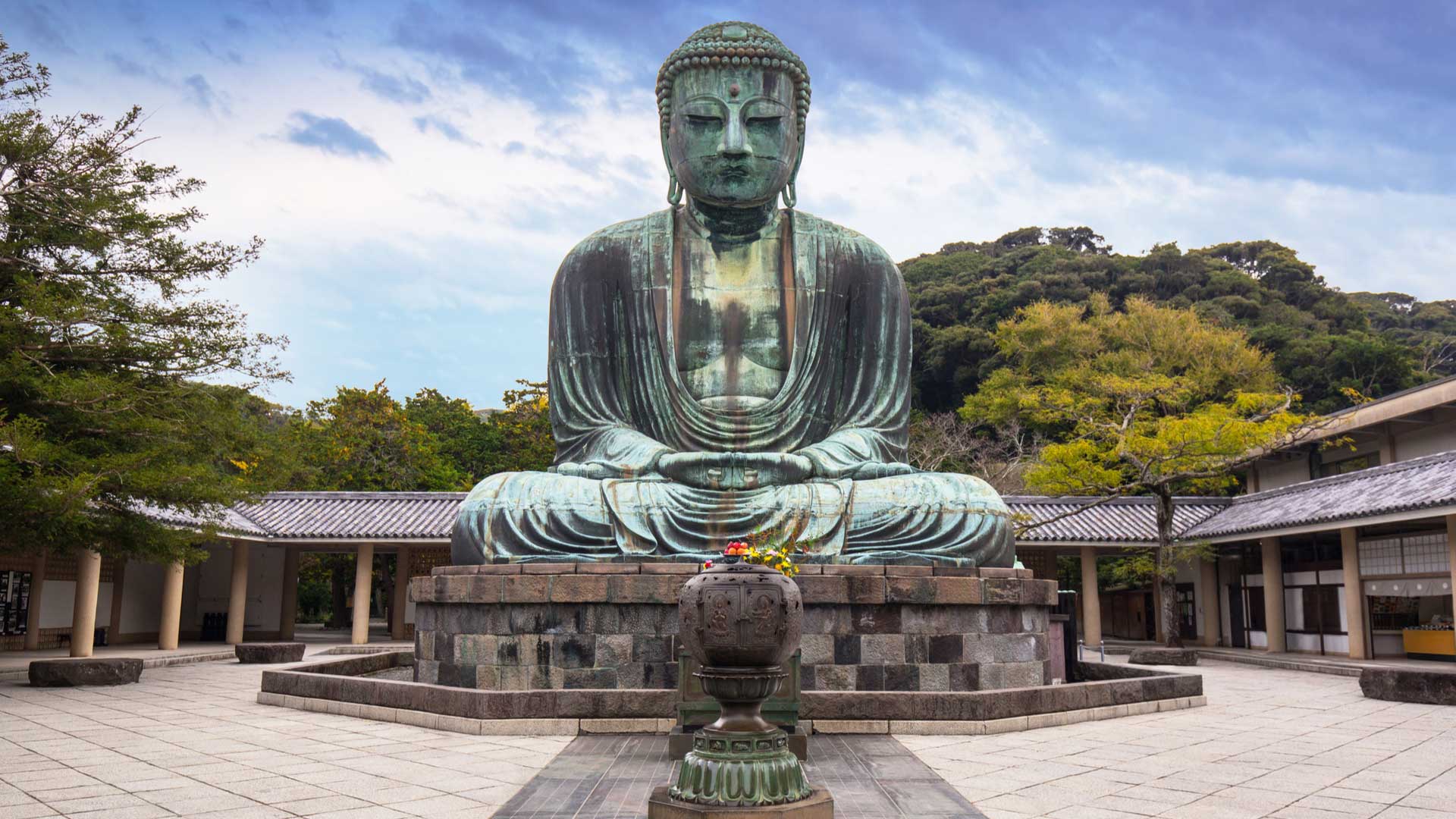 great-buddha-in-kamakura-japan