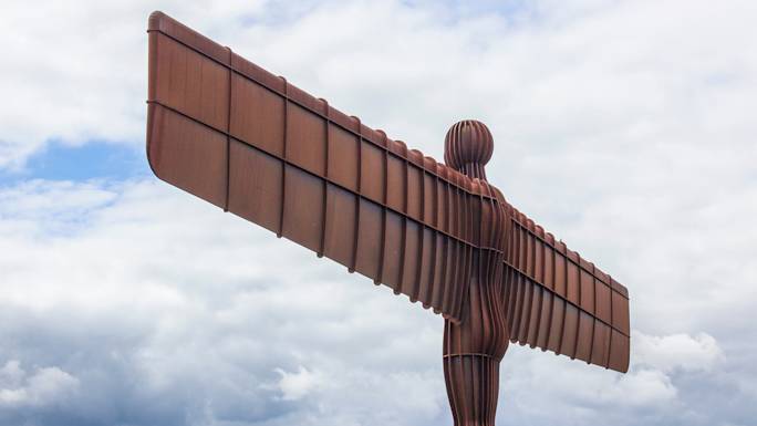 photo-stop-at-the-angel-of-the-north-winter-experience