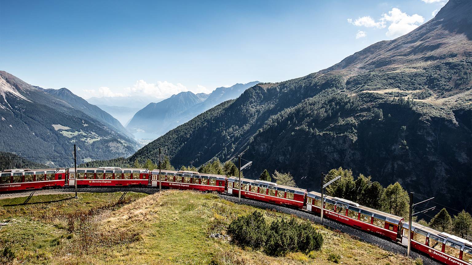 bernina-express-alp-grm-switzerland-swiper-hero-gallery