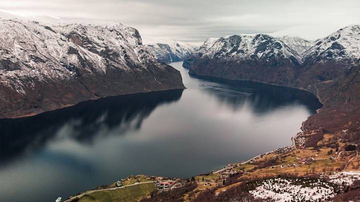 aurlandsfjord-fjord-view-norway-swiper-hero-gallery