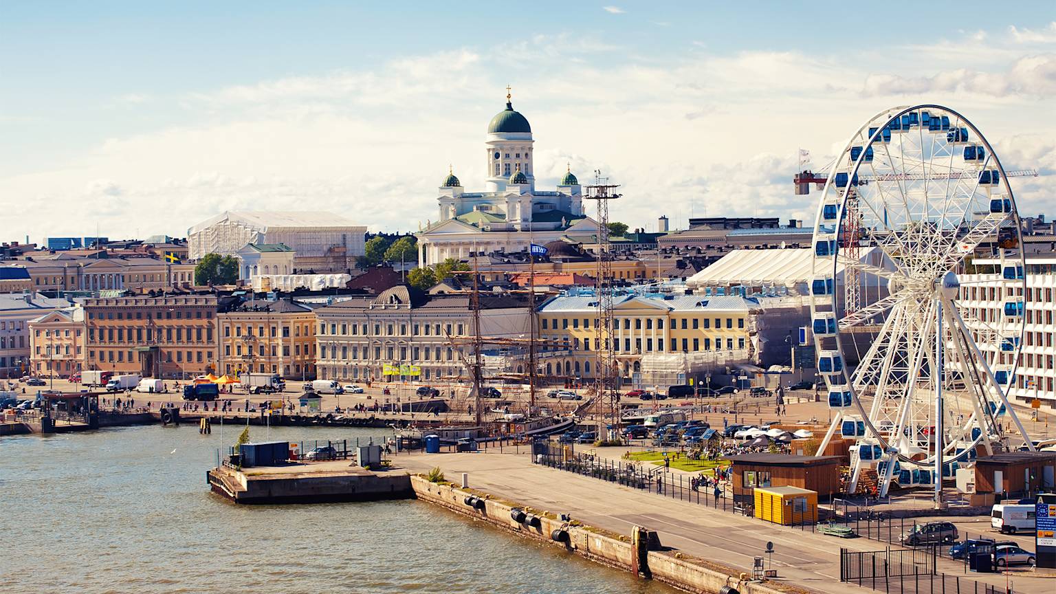 Helsinki-cathedral-ferris-wheel-Finland-swiper-hero-gallery