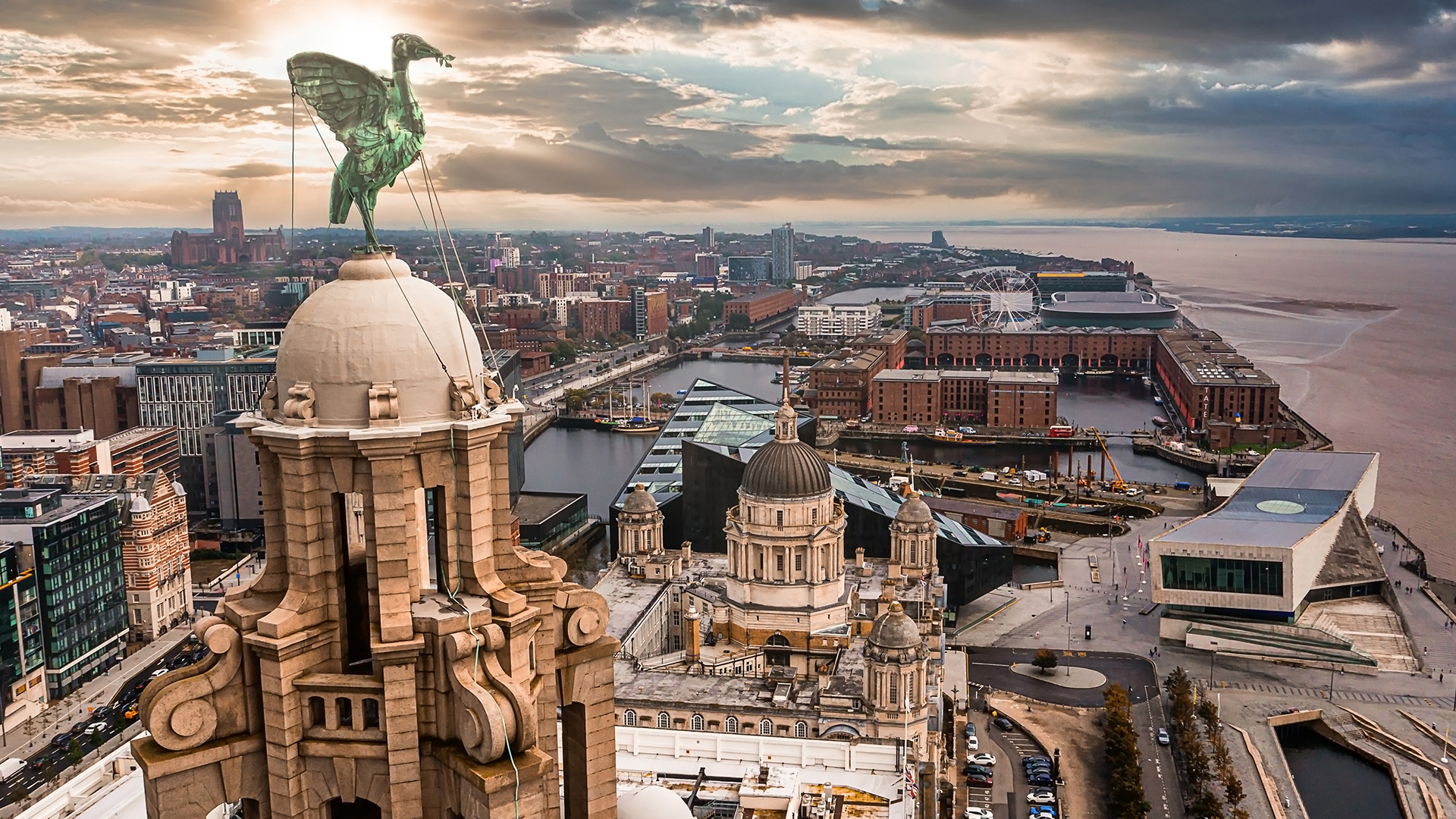 liverpool-england-aerial-royal-liver-building-swiper-hero-gallery