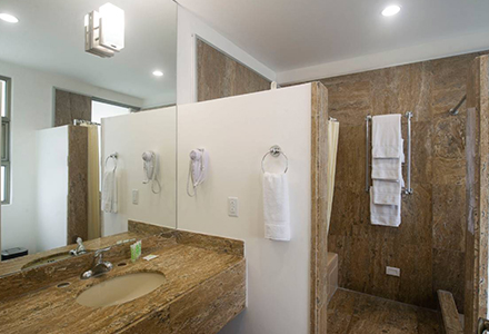 hotel-balmoral-bathroom