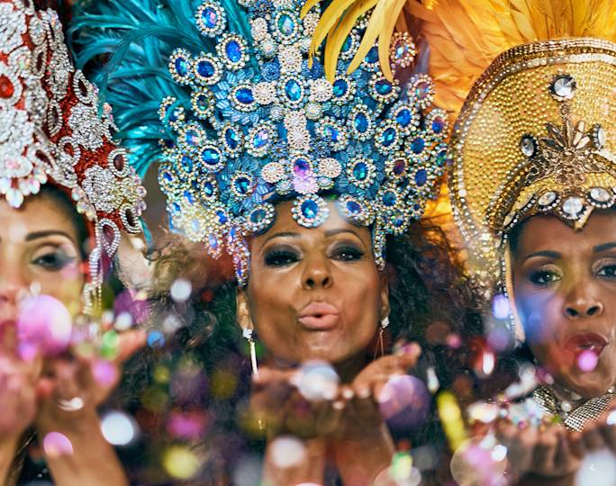 join-the-worlds-biggest-party-experience