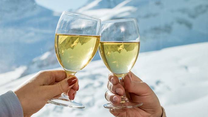 enjoy-lunch-at-jungfraujoch-included-experience