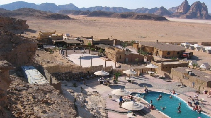 wadi-rum-beit-ali-lodge-camp-public-area