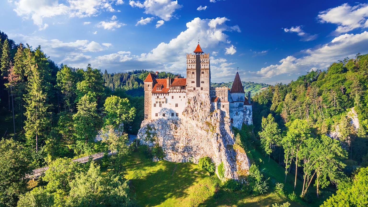 bran-castle-romania-swiper-hero-gallery