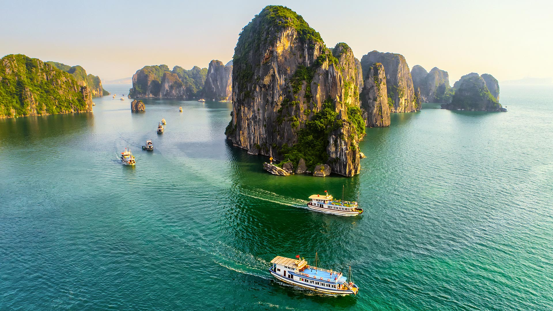 Vietnam-Ha-Long-Bay