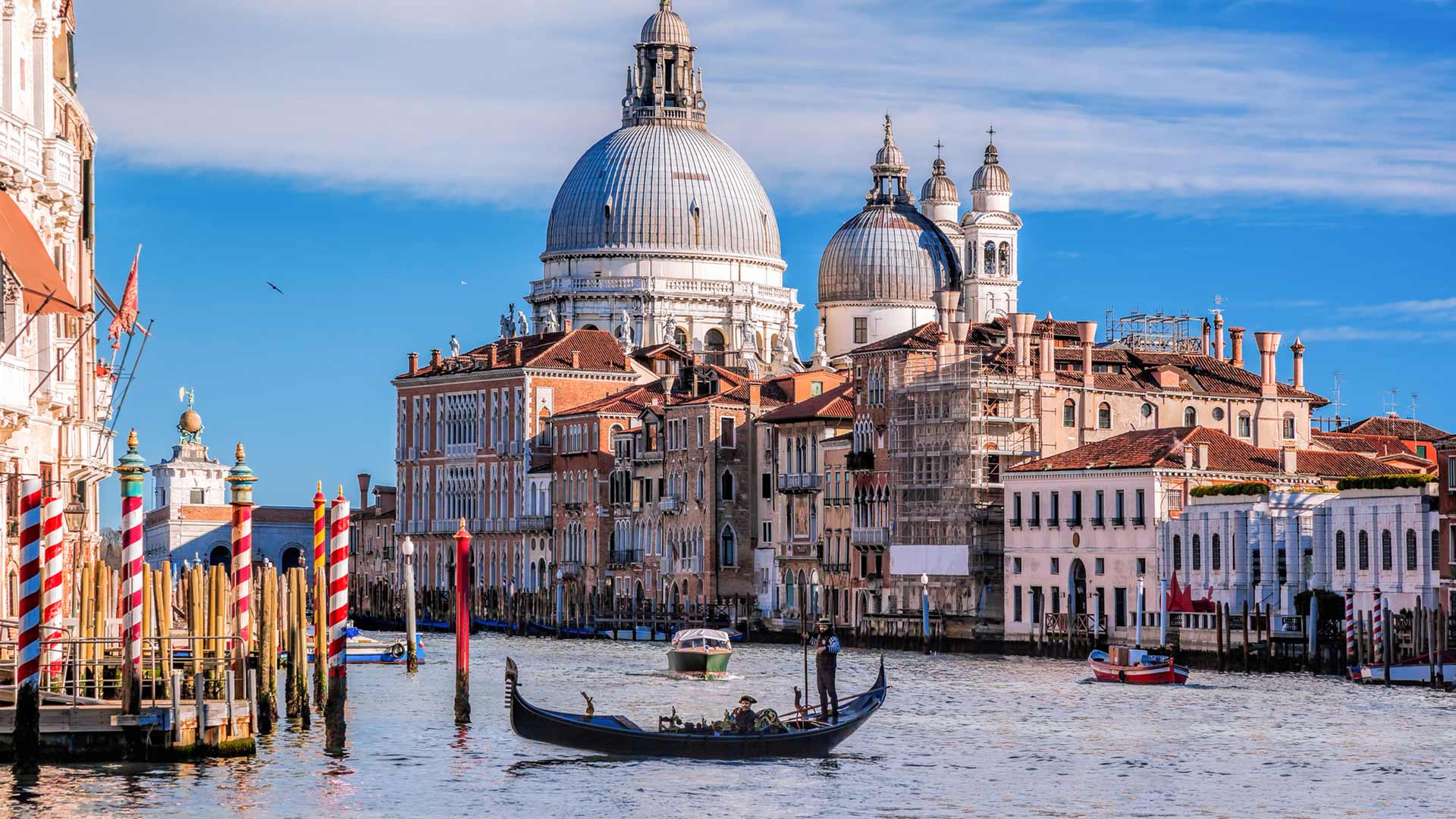 gondola-venice-italy