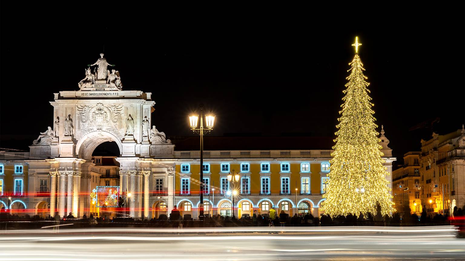portugal-lisbon-christmas-light