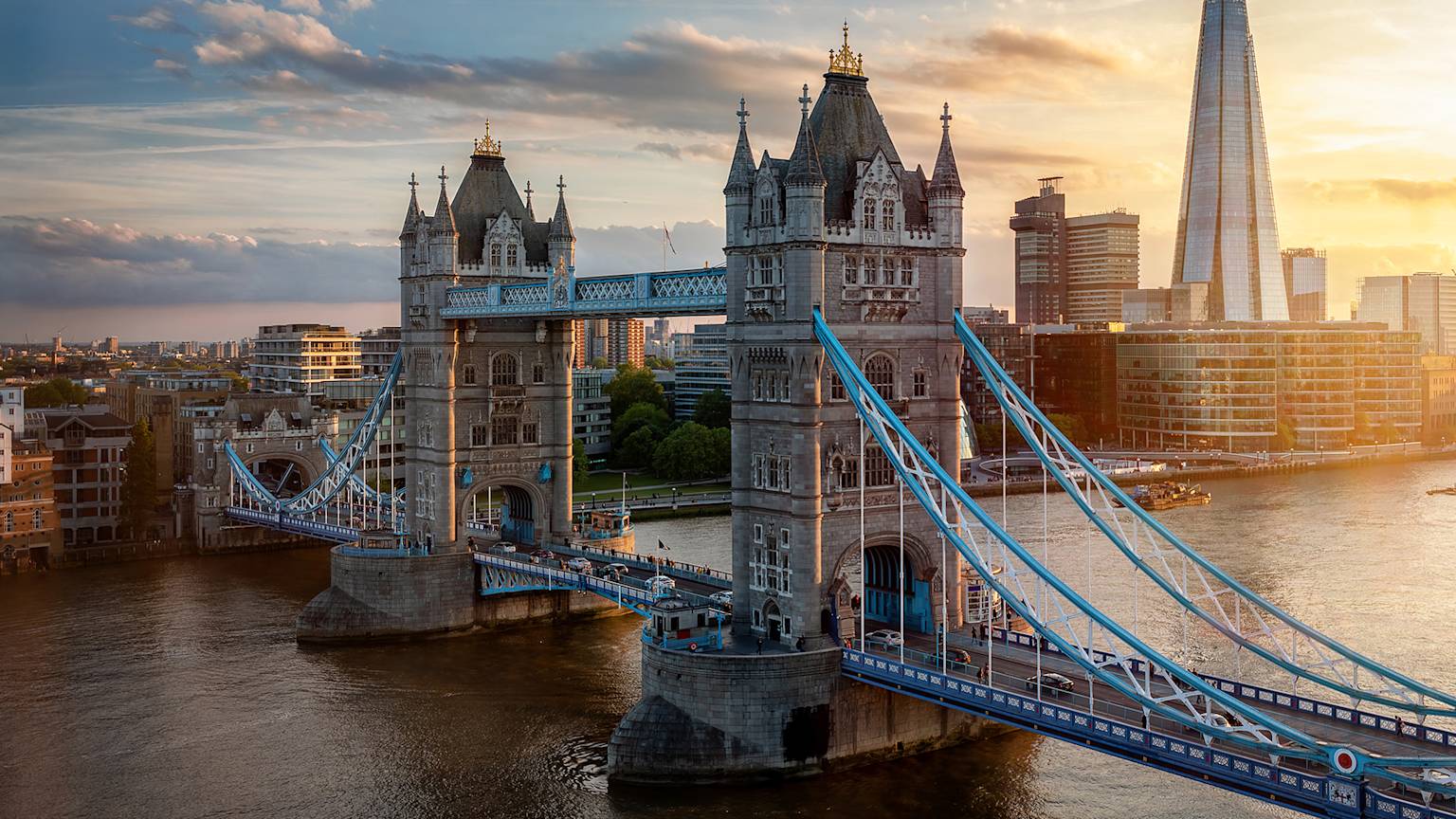 london-uk-tower-bridge-view