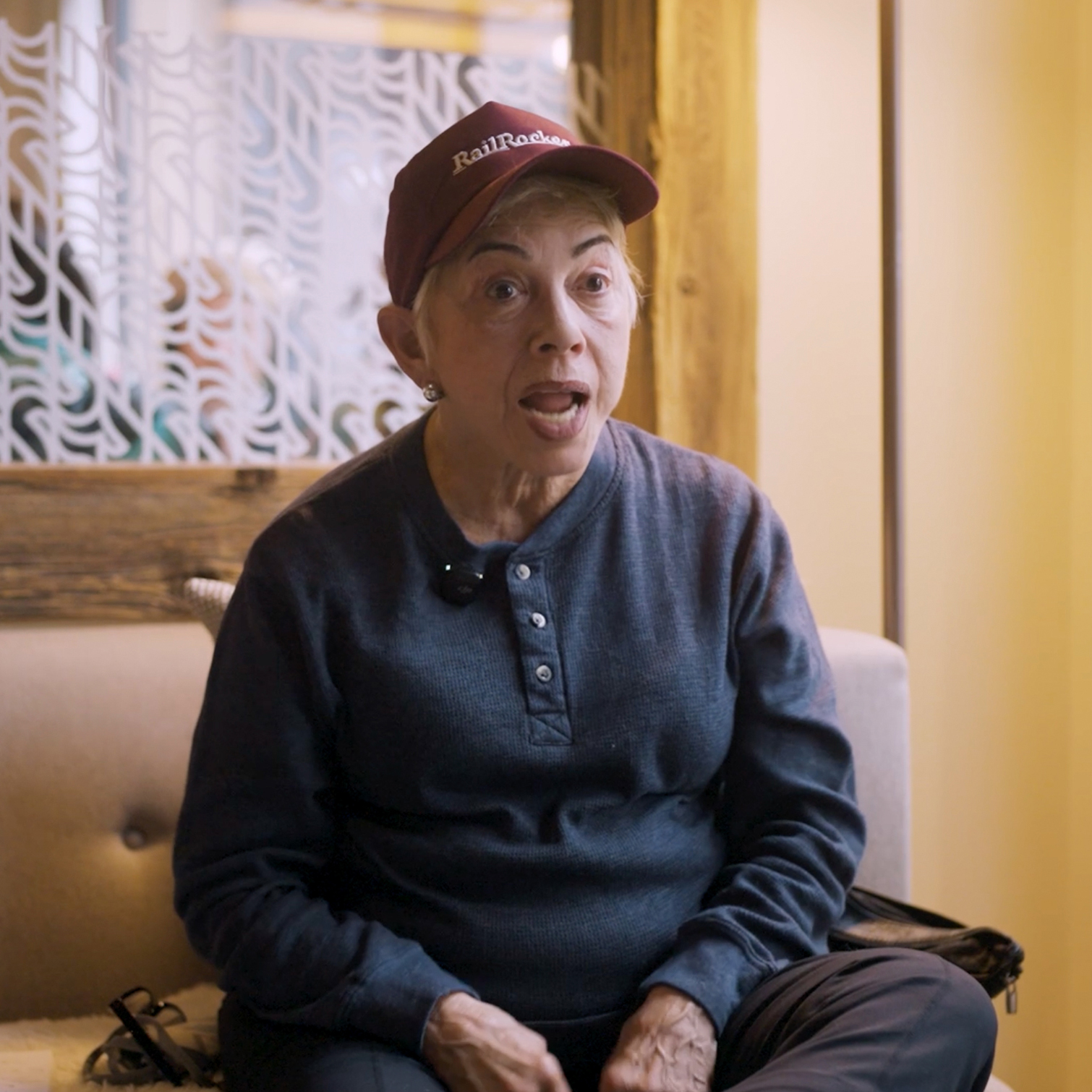 travel-chaser-chasers-story-lucy