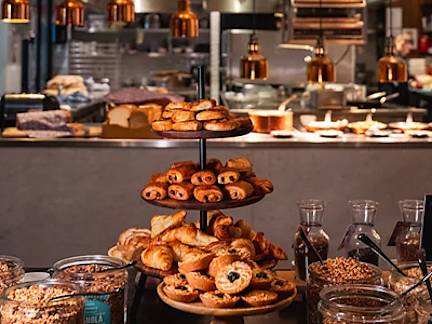 INK-hotel-amsterdam-breakfast
