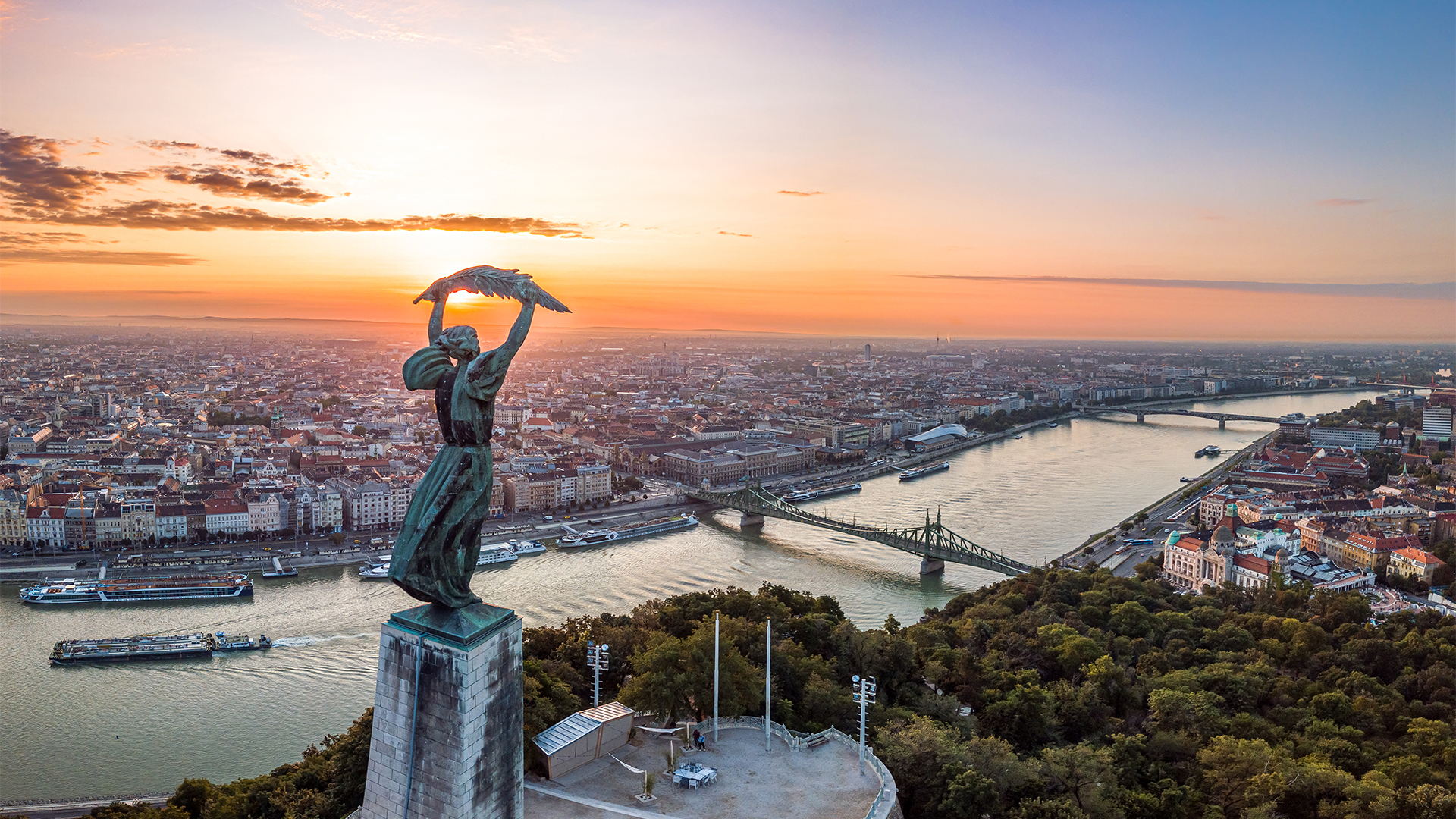 hungary-budapest-gellert-hill-view-danube-river