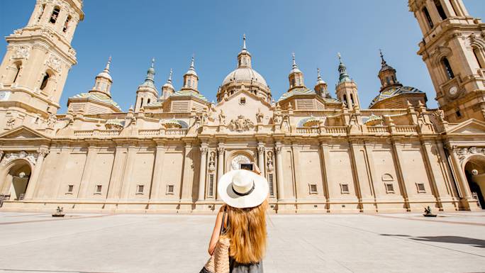 locally-guided-walking-tour-of-zaragoza-experience