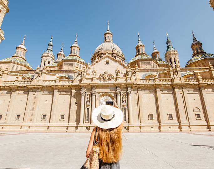 locally-guided-walking-tour-of-zaragoza-experience