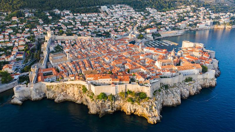 croatia-country-listing-page-dubrovnik-city-walls