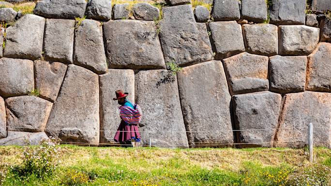 guided-tour-of-sacsayhuaman-ruins-experience