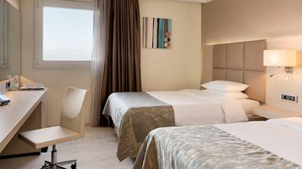 Ramada-Sofia-City-Centre-Hotel-1
