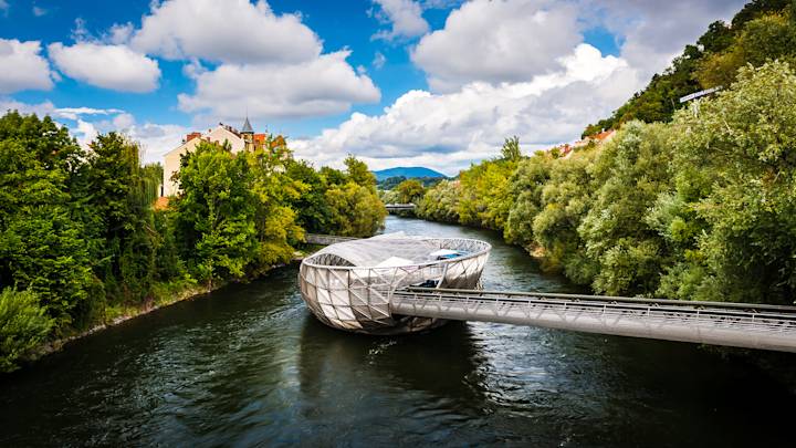 Murinsel-in-Graz-swiper-hero-gallery