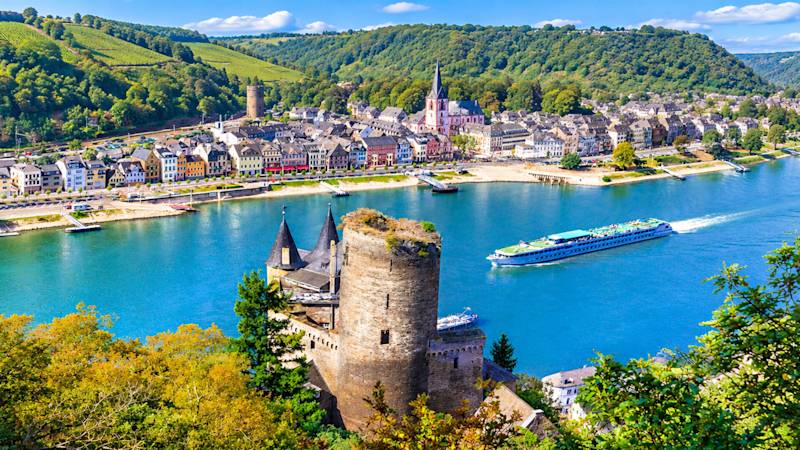 travel-chasers-premium-tours-river-cruise-coach-guided-landscape