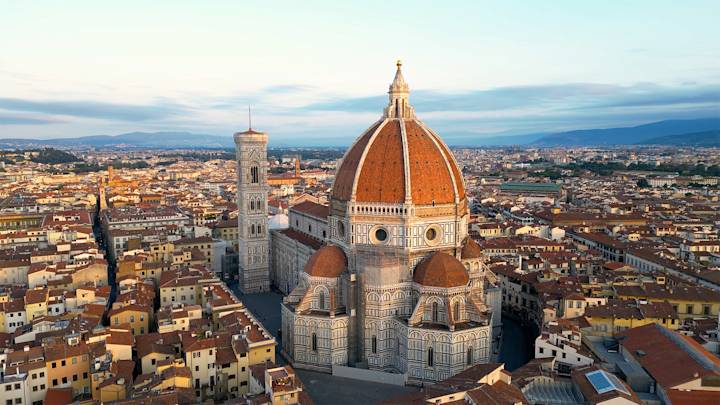 florence-italy-tuscany-duomo-cathedral-santa-maria-del-fiore-swiper-hero-gallery
