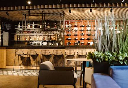 ibis-styles-sibiu-arsenal-bar