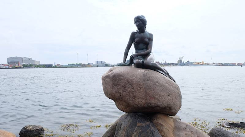 denmark-country-listing-pages-little-mermaid-statue