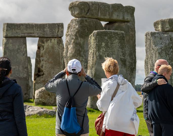 visit-stonehenge-included-experience