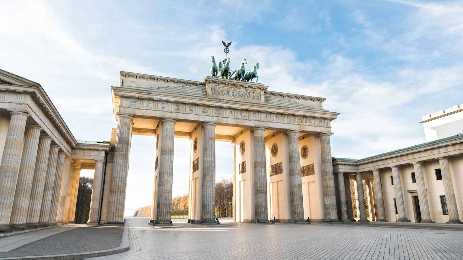 brandenburg-gate-in-berlin-best-of-eastern-europe-tour-day-8