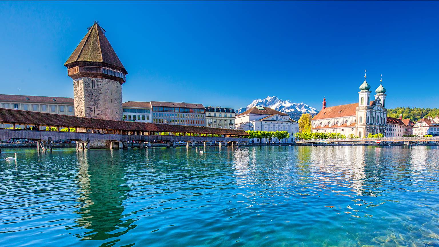 Lucerne-Chapel-Bridge-Switzerland-swiper-hero-gallery