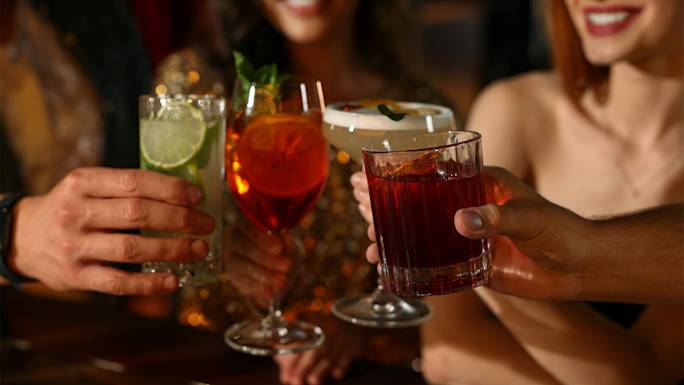 indulge-in-welcome-cocktails-dinner-included-experience