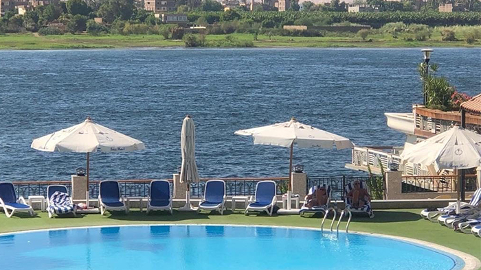 Lotus-Hotel-Luxor-pool